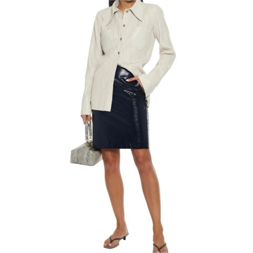 Theory Clean Pencil lambs leather skirt size 8